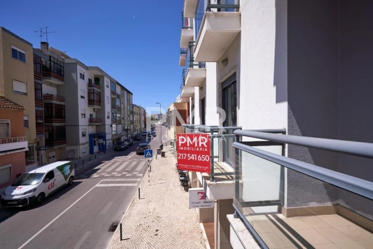 Apartamento T3 para Venda em Amora Foto 19
