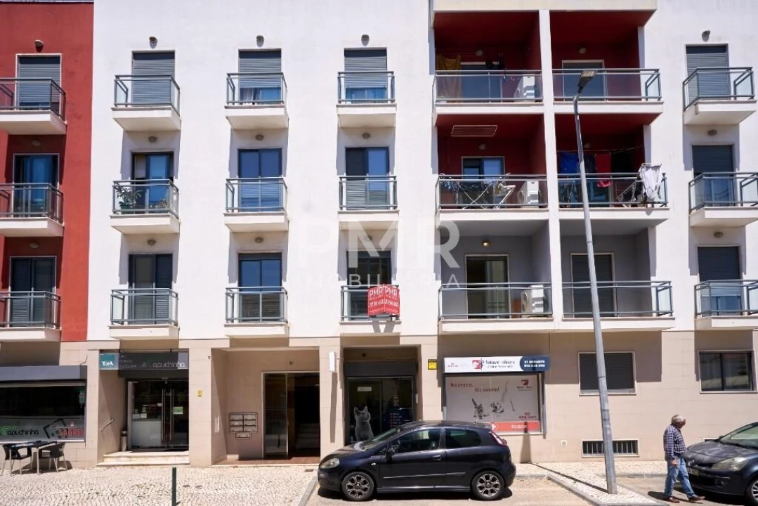 Apartamento T3 para Venda em Amora Foto 24