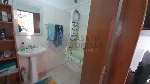 Moradia T2 para Venda em Fundão, Valverde, Donas, A. Joanes, A. Nova Cabo