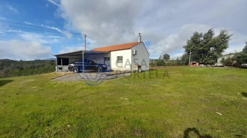 Moradia T2 para Venda em Fundão, Valverde, Donas, A. Joanes, A. Nova Cabo