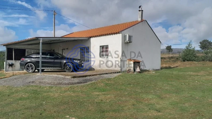 Moradia T2 para Venda em Fundão, Valverde, Donas, A. Joanes, A. Nova Cabo Foto 9
