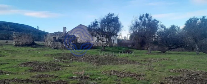 Moradia T2 para Venda em Telhado