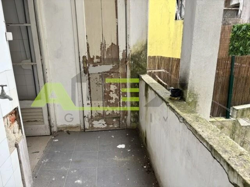 Apartamento T2 para Venda em Avenidas Novas Foto 10