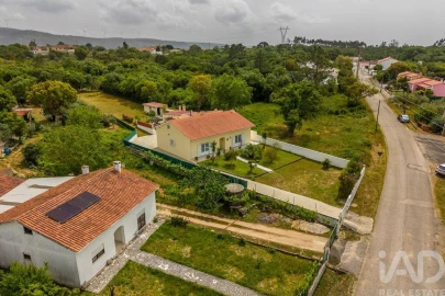 Moradia T3 para Venda em Alcobaça e Vestiaria