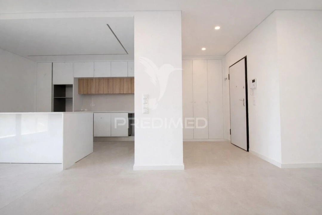 Apartamento T1 para Venda em Charneca de Caparica e Sobreda Foto 9