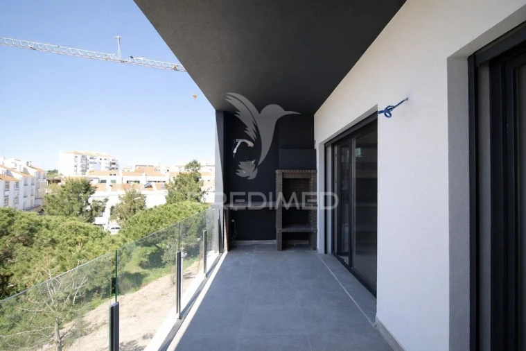 Apartamento T1 para Venda em Charneca de Caparica e Sobreda Foto 7