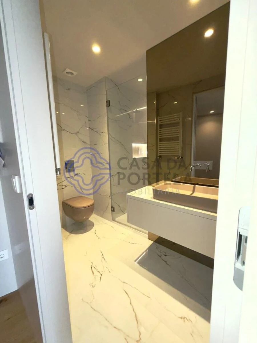 Apartamento T2 para Venda em São Felix da Marinha Foto 15