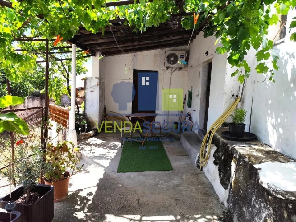 Moradia T3 para Venda em Santo Agostinho e São João Baptista e Santo Amador Foto 20