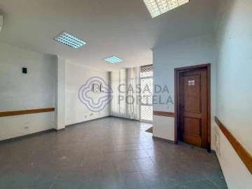 Loja para Venda em Olhão
