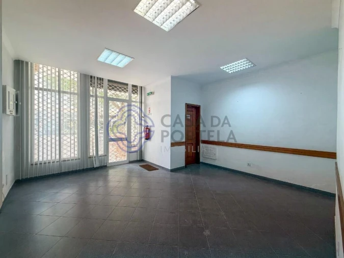 Loja para Venda em Olhão Foto 2