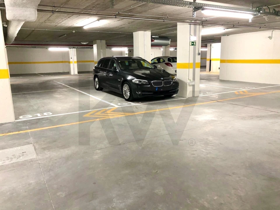 Apartamento T3 para Arrendamento em Carcavelos e Parede Foto 28