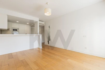 Apartamento T1 para Arrendamento em Seixal, Arrentela e Aldeia de Paio Pires