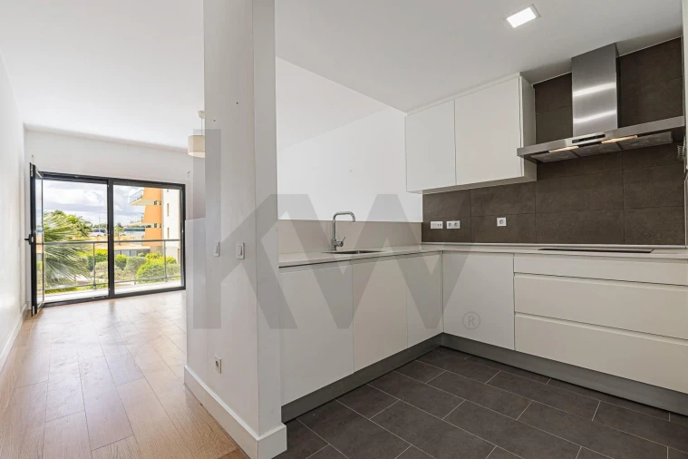Apartamento T1 para Arrendamento em Seixal, Arrentela e Aldeia de Paio Pires Foto 3