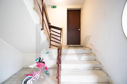 Apartamento T3 para Arrendamento em Alhandra, São João dos Montes e Calhandriz