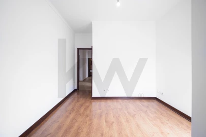 Apartamento T3 para Arrendamento em Alhandra, São João dos Montes e Calhandriz