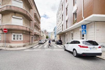 Apartamento T3 para Arrendamento em Alhandra, São João dos Montes e Calhandriz