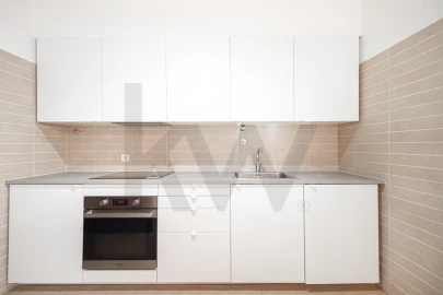 Apartamento T3 para Arrendamento em Alhandra, São João dos Montes e Calhandriz