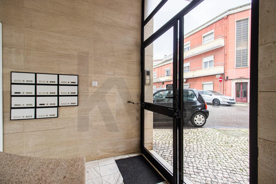 Apartamento T3 para Arrendamento em Alhandra, São João dos Montes e Calhandriz Foto 23