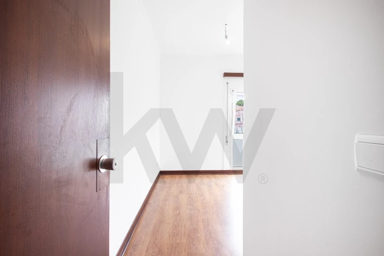 Apartamento T3 para Arrendamento em Alhandra, São João dos Montes e Calhandriz Foto 16