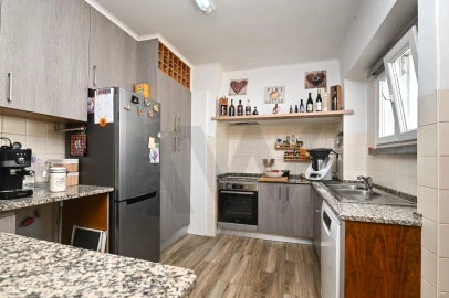 Moradia T8 para Venda em Colares