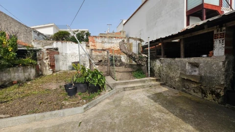 Moradia T8 para Venda em Colares