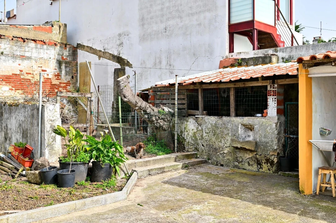 Moradia T8 para Venda em Colares Foto 47