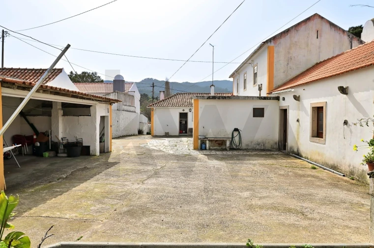 Moradia T8 para Venda em Colares Foto 23