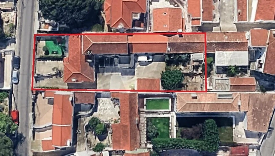 Moradia T8 para Venda em Colares Planta 1