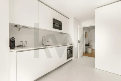 Apartamento T3 para Arrendamento em Algés, Linda-A-Velha e Cruz Quebrada-Dafundo