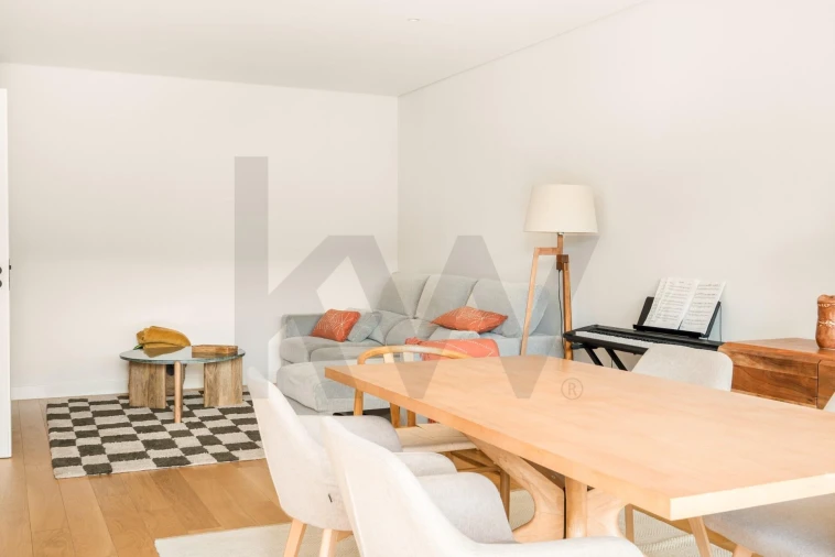 Apartamento T3 para Arrendamento em Algés, Linda-A-Velha e Cruz Quebrada-Dafundo Foto 3