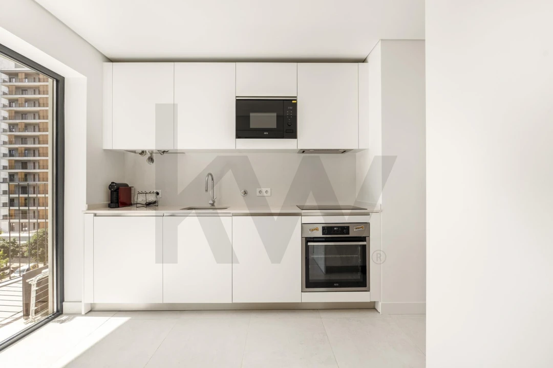 Apartamento T3 para Arrendamento em Algés, Linda-A-Velha e Cruz Quebrada-Dafundo Foto 7