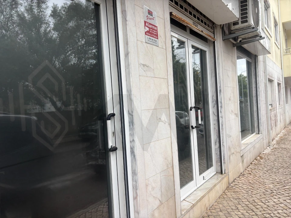 Loja para Venda em São João das Lampas e Terrugem Foto 23