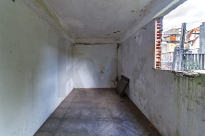 Moradia T4 para Venda em O. Azeméis, Riba-Ul, Ul, Macinhata Seixa, Madail