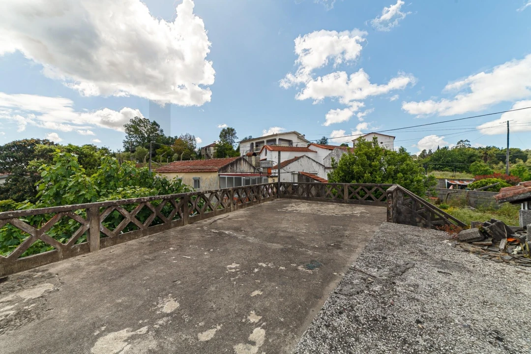 Moradia T4 para Venda em O. Azeméis, Riba-Ul, Ul, Macinhata Seixa, Madail Foto 54