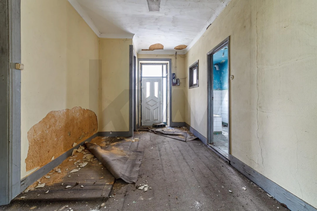 Moradia T4 para Venda em O. Azeméis, Riba-Ul, Ul, Macinhata Seixa, Madail Foto 42