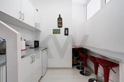 Loja para Arrendamento em Lumiar