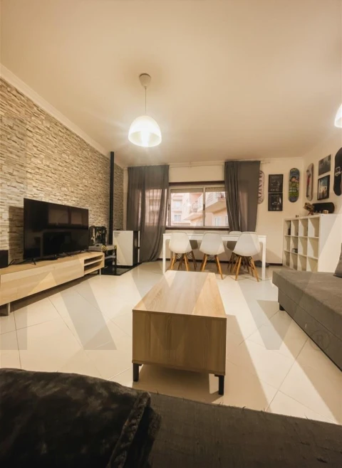 Apartamento T2 para Venda em Gulpilhares e Valadares
