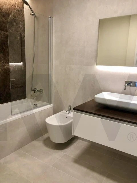 Apartamento T3 para Venda em Carcavelos e Parede