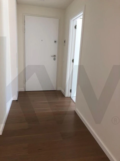 Apartamento T3 para Venda em Carcavelos e Parede