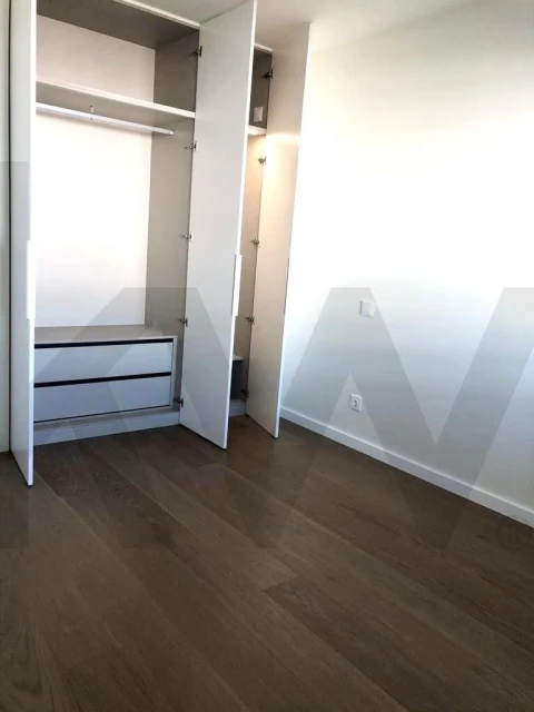 Apartamento T3 para Venda em Carcavelos e Parede