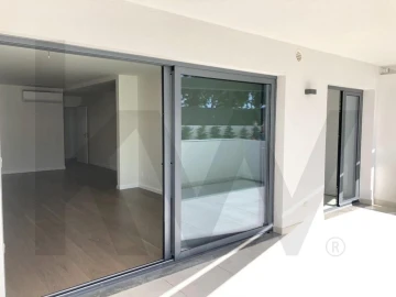 Apartamento T3 para Venda em Carcavelos e Parede