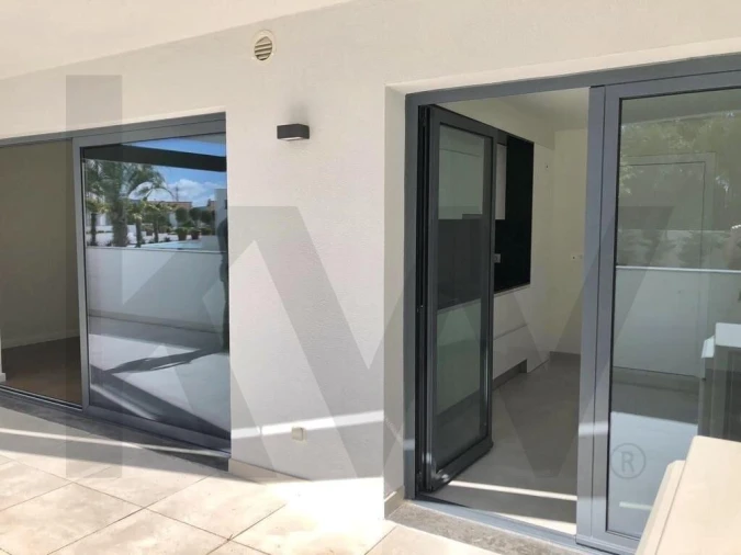 Apartamento T3 para Venda em Carcavelos e Parede Foto 8