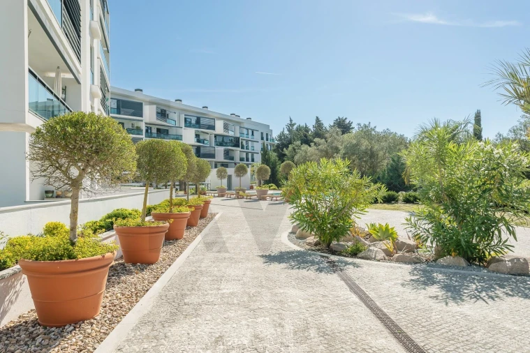 Apartamento T3 para Venda em Carcavelos e Parede Foto 40