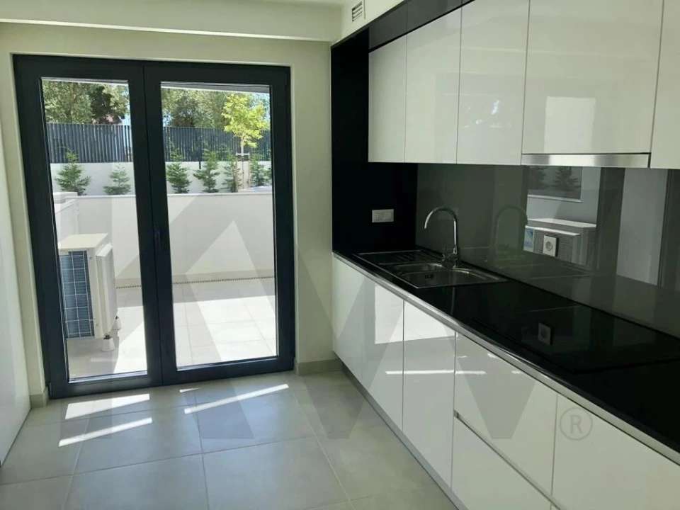 Apartamento T3 para Venda em Carcavelos e Parede Foto 11