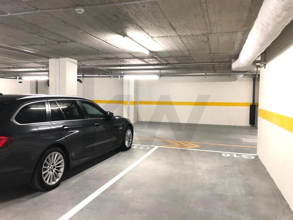 Apartamento T3 para Venda em Carcavelos e Parede Foto 29
