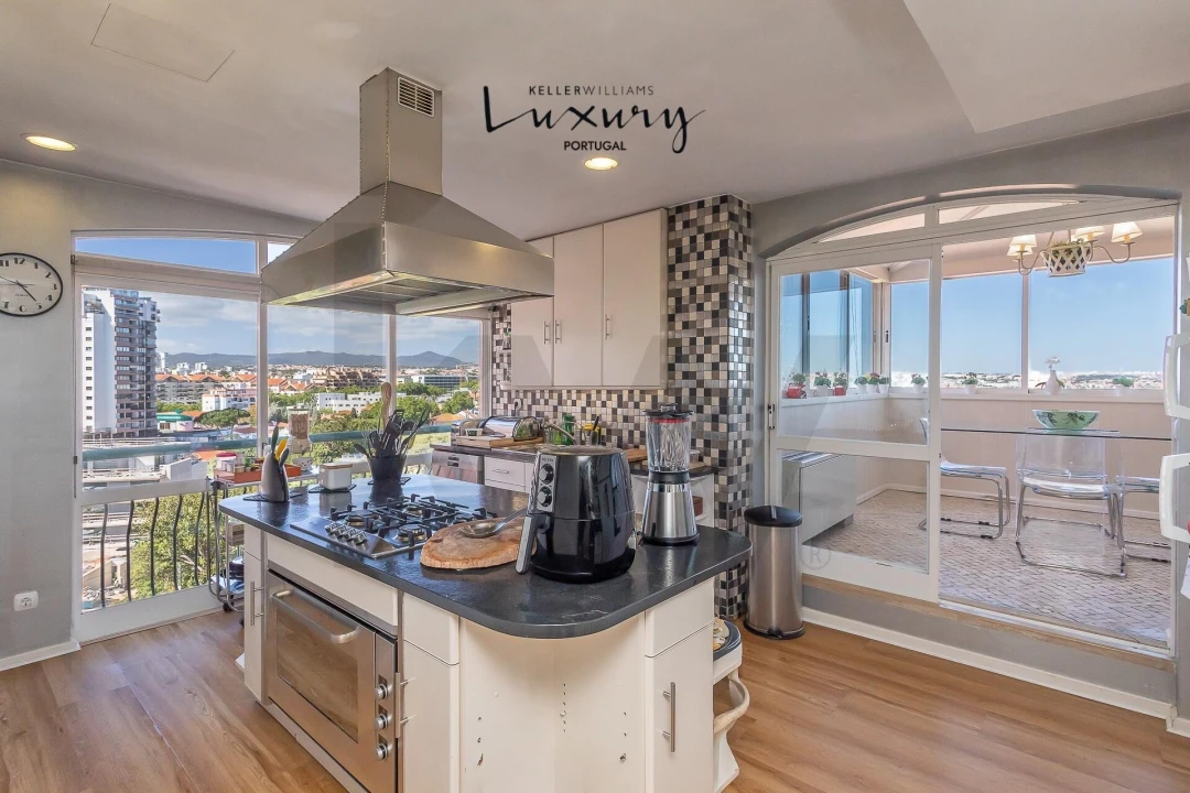 Apartamento T4 para Venda em Cascais e Estoril Foto 14