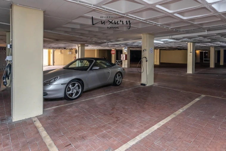 Apartamento T4 para Venda em Cascais e Estoril Foto 41