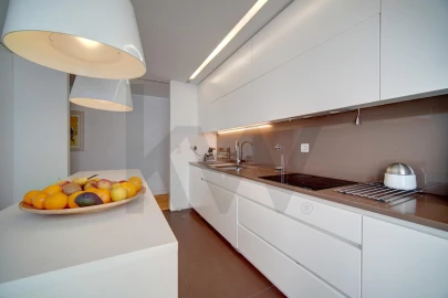 Moradia T4 para Venda em Carcavelos e Parede