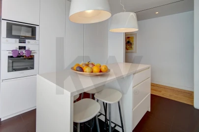 Moradia T4 para Venda em Carcavelos e Parede