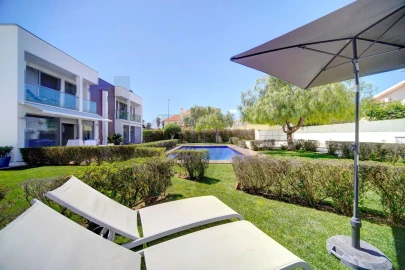 Moradia T4 para Venda em Carcavelos e Parede